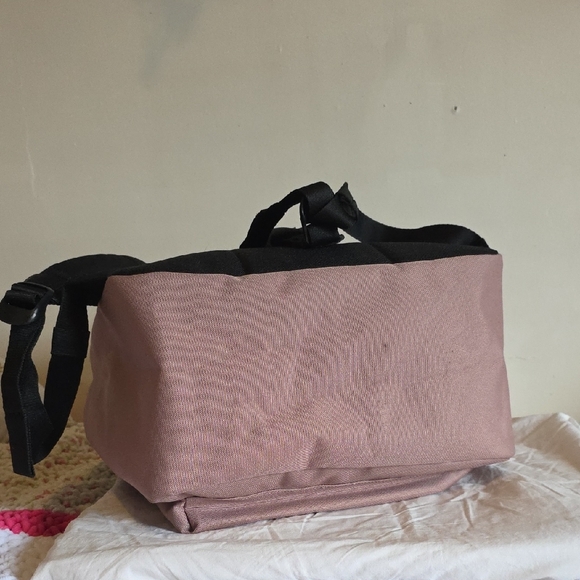 Herschel Supply Company Dusty Pink Backpack - Picture 3 of 6